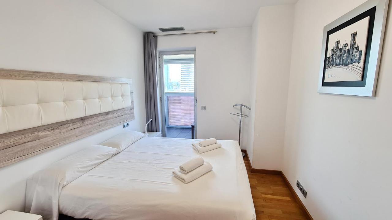 Апартаменты Fira Gran Via - Barcelona4Seasons Оспиталет-де-Льобрегат Экстерьер фото